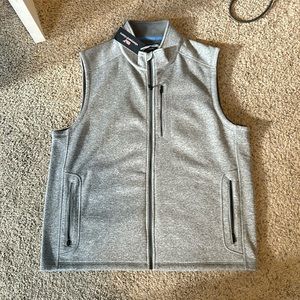 Vineyard Vines - mountain sweater fleece vest NWT
